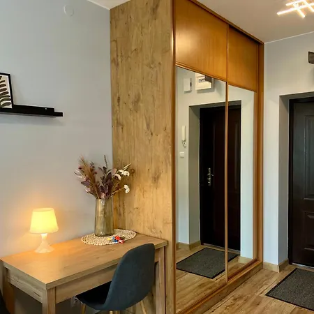 Atrakcyjne Mieszkanie 13 דירה